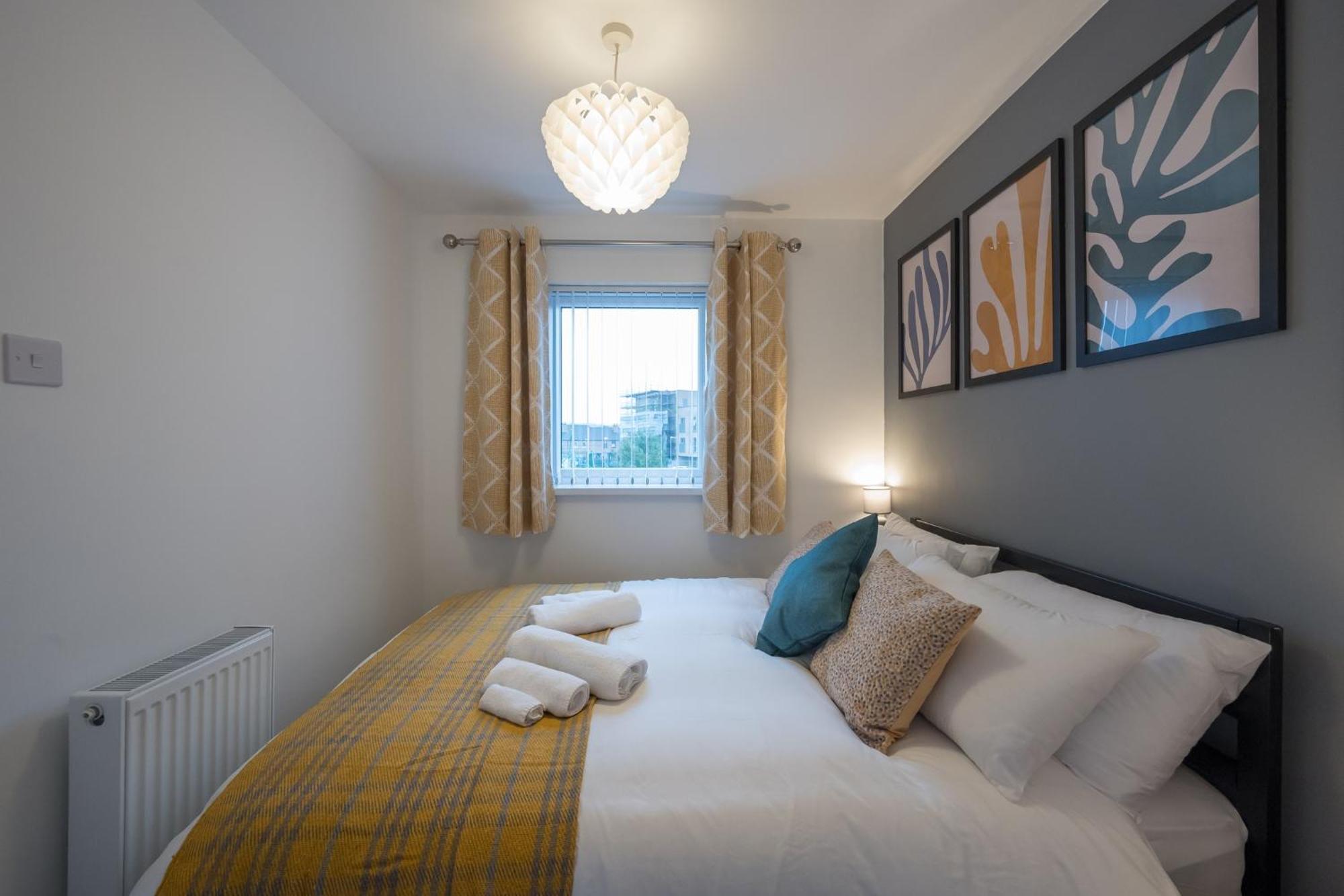 Staybynumbers - Belfast City Centre & Parking Bagian luar foto