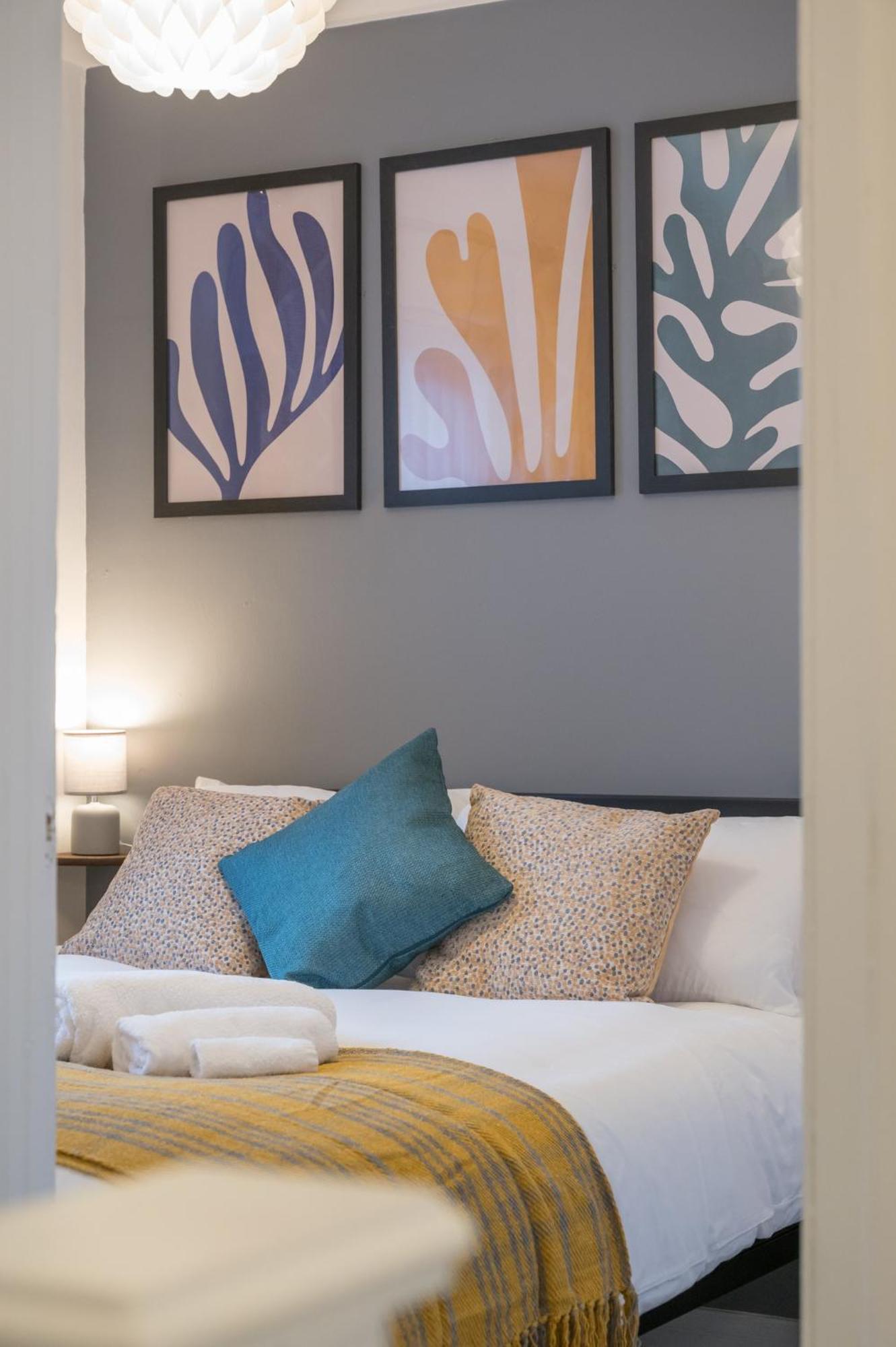 Staybynumbers - Belfast City Centre & Parking Bagian luar foto