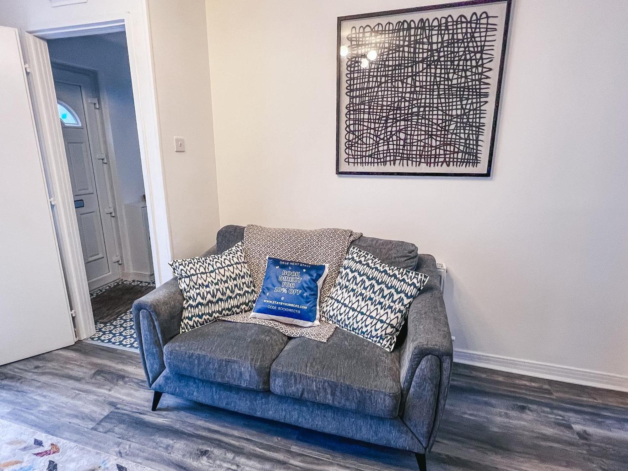 Staybynumbers - Belfast City Centre & Parking Bagian luar foto
